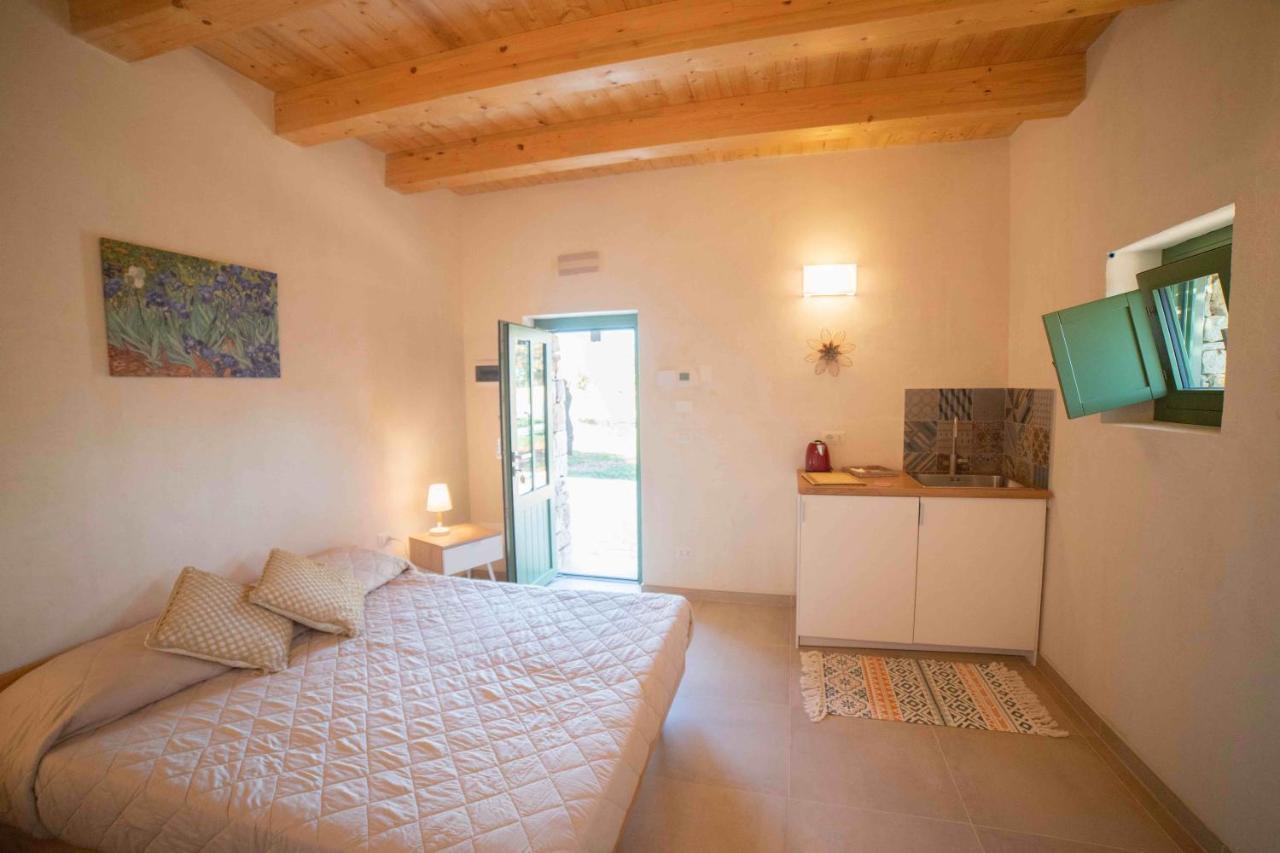 Il Fiore Della Vita Trulli Country House Κονβερσάνο Εξωτερικό φωτογραφία